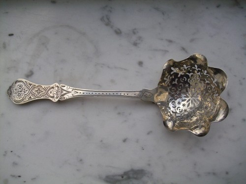 Löffel aus massivem - , silber
